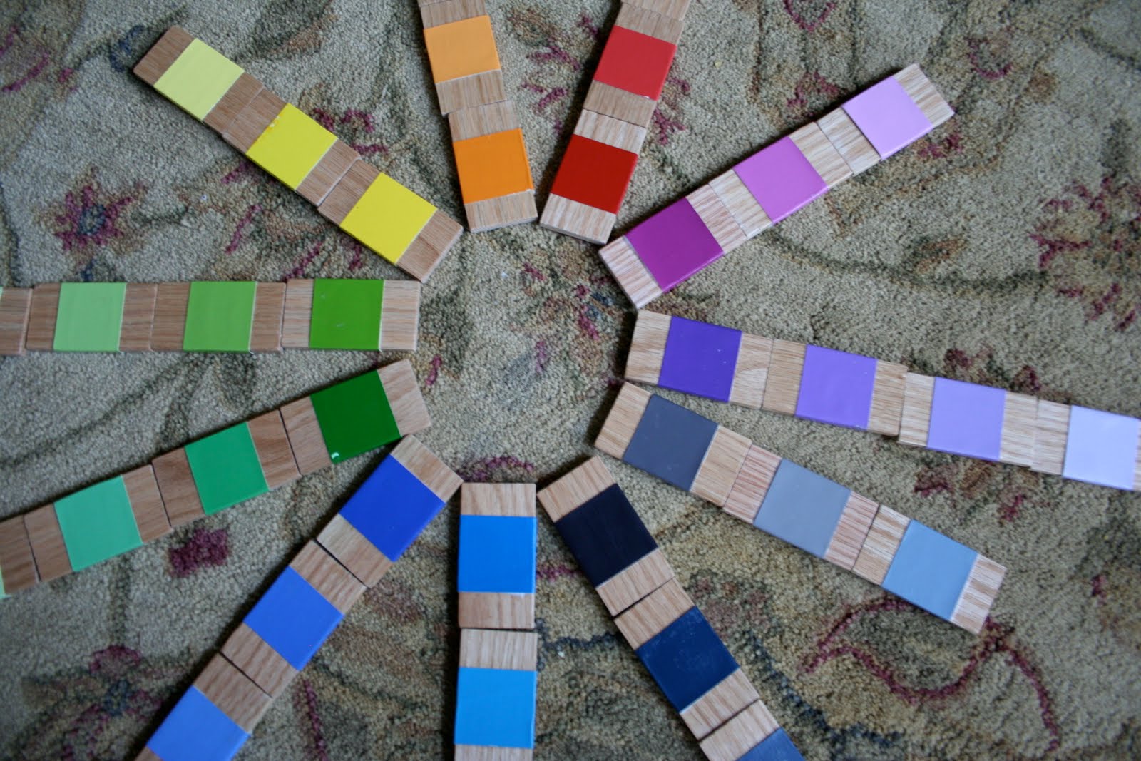 DIY Color Box 3 Variation (Photo by MaryLea at Pink and Green Mama)