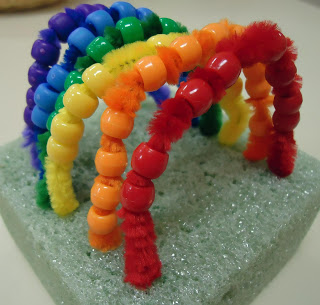 Beaded Rainbow (Photo from To the Lesson!)
